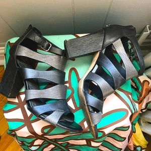 Isola Carlota Strappy Heels Sz 9.5